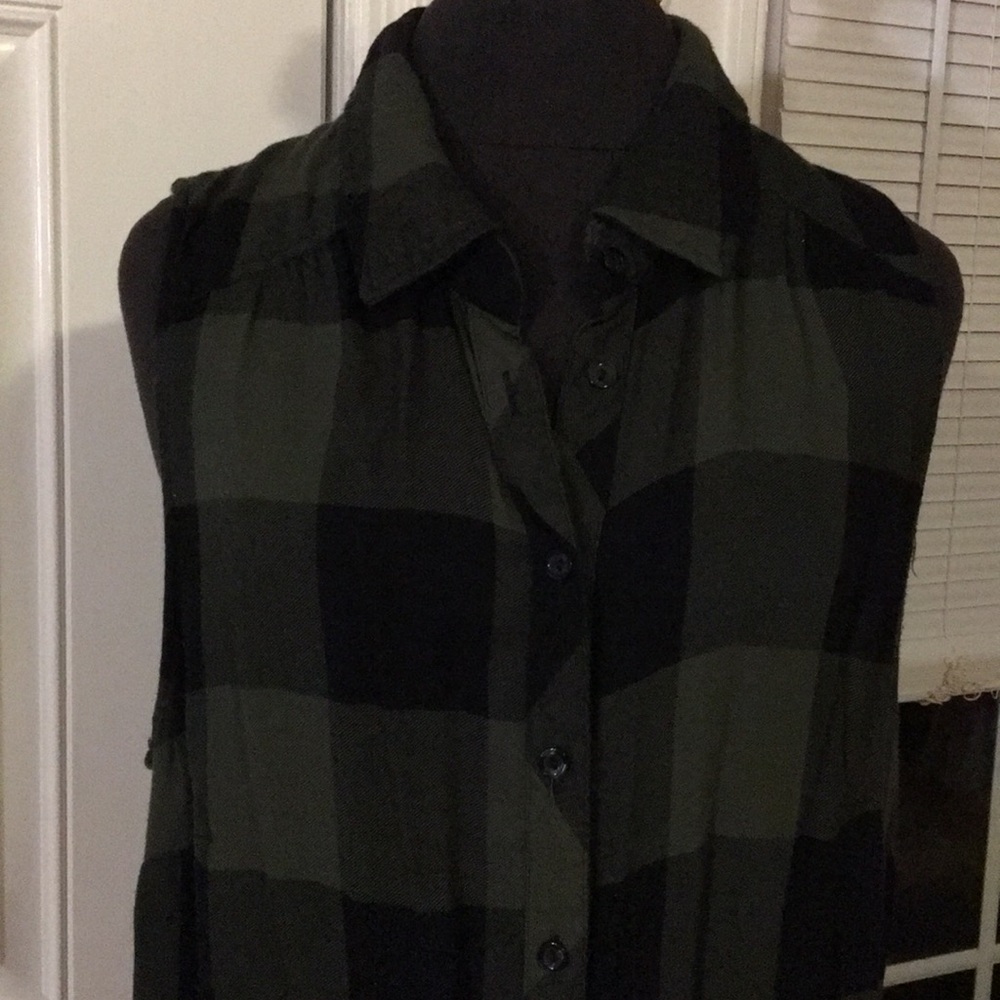 Duster Length Vest 1X - Picture 2 of 7